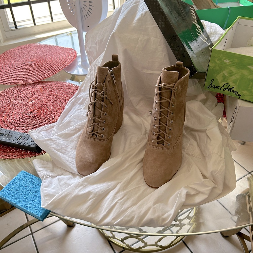 Sam Edelman beige booties